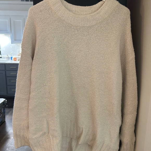 Old Navy Cream Turtleneck Sweater - Picture 1 of 2